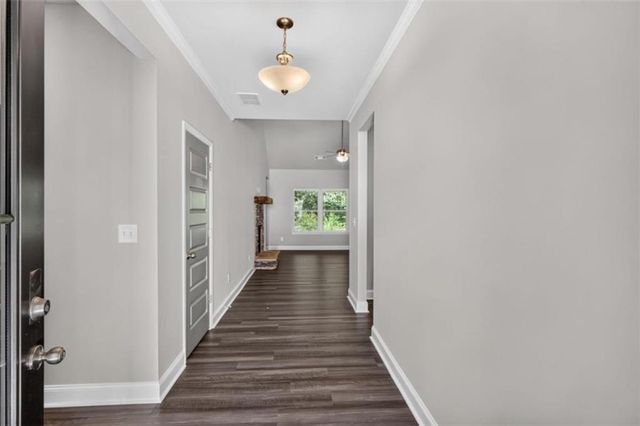 131 Holtz Drive, Carrollton, GA 30117