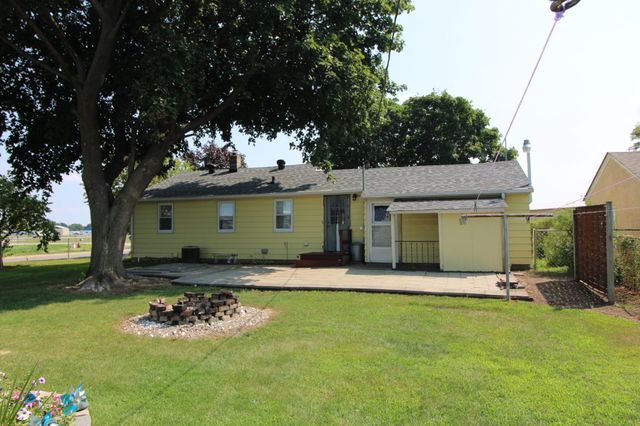 6300 60th Avenue N, Crystal, MN 55428