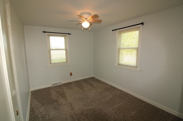 6300 60th Avenue N, Crystal, MN 55428