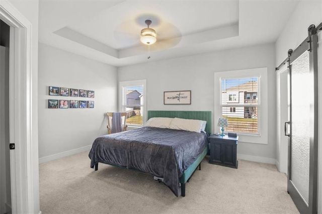 904 NW Lindenwood Drive, Grain Valley, MO 64029