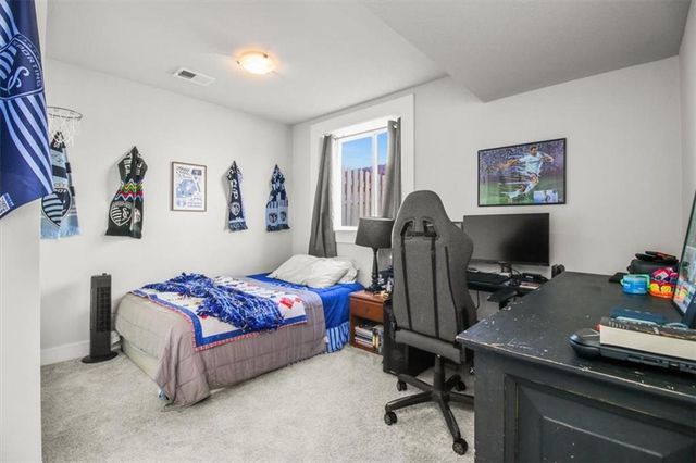 904 NW Lindenwood Drive, Grain Valley, MO 64029