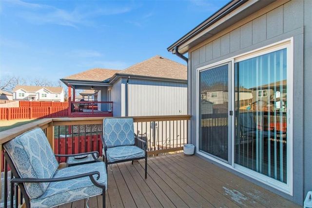 904 NW Lindenwood Drive, Grain Valley, MO 64029