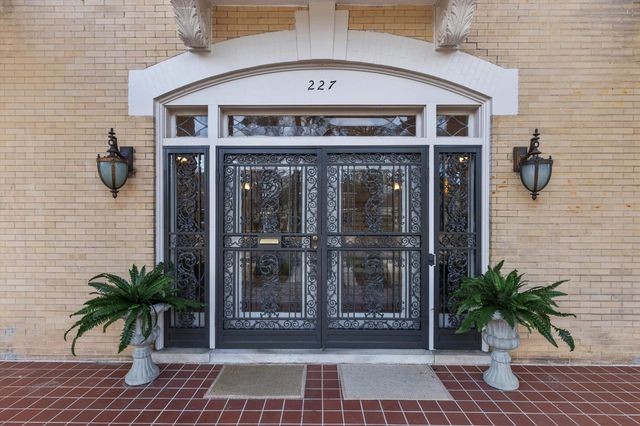 227 STONEWALL ST, Memphis, TN 38112