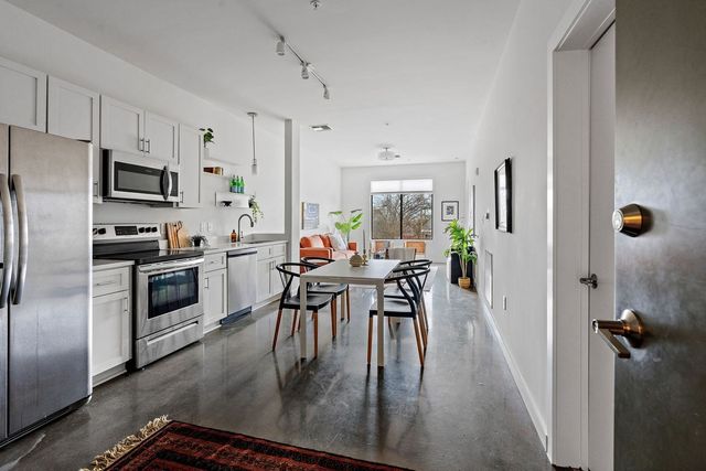 1900 12th Ave S Apt 212, Nashville, TN 37203