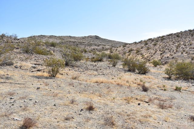 Vic United St & Barrington Ave, Rosamond, CA 93560