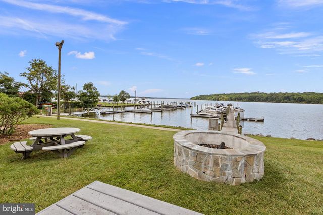 9426 MOUNT VERNON CIR, Alexandria, VA 22309