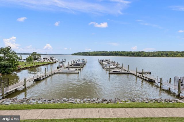 9426 MOUNT VERNON CIR, Alexandria, VA 22309