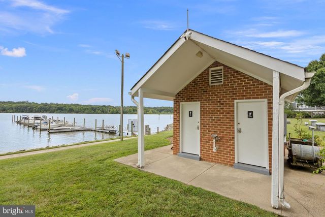 9426 MOUNT VERNON CIR, Alexandria, VA 22309