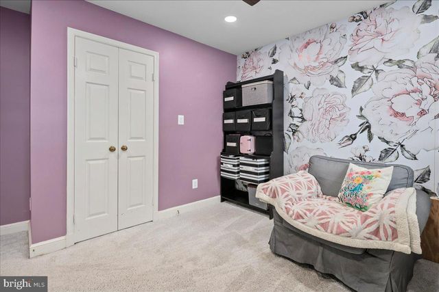 9426 MOUNT VERNON CIR, Alexandria, VA 22309