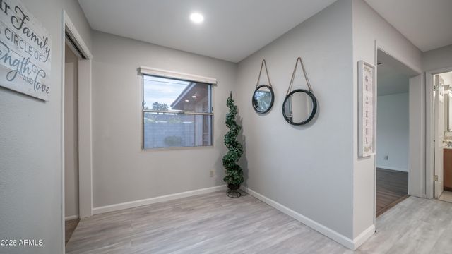 413 E BALBOA Drive, Tempe, AZ 85282