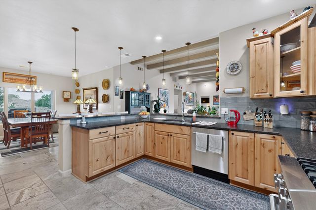17 Basketweaver Court, Placitas, NM 87043