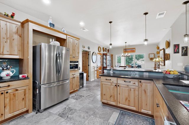 17 Basketweaver Court, Placitas, NM 87043