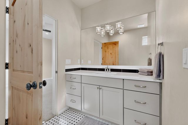 17 Basketweaver Court, Placitas, NM 87043