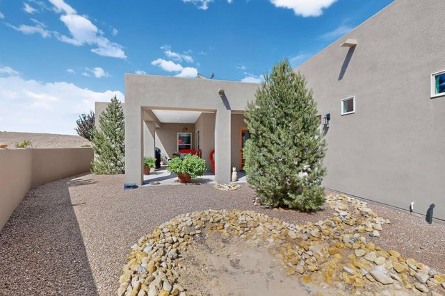17 Basketweaver Court, Placitas, NM 87043