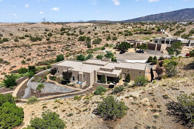 17 Basketweaver Court, Placitas, NM 87043