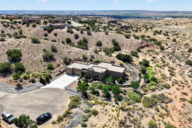 17 Basketweaver Court, Placitas, NM 87043