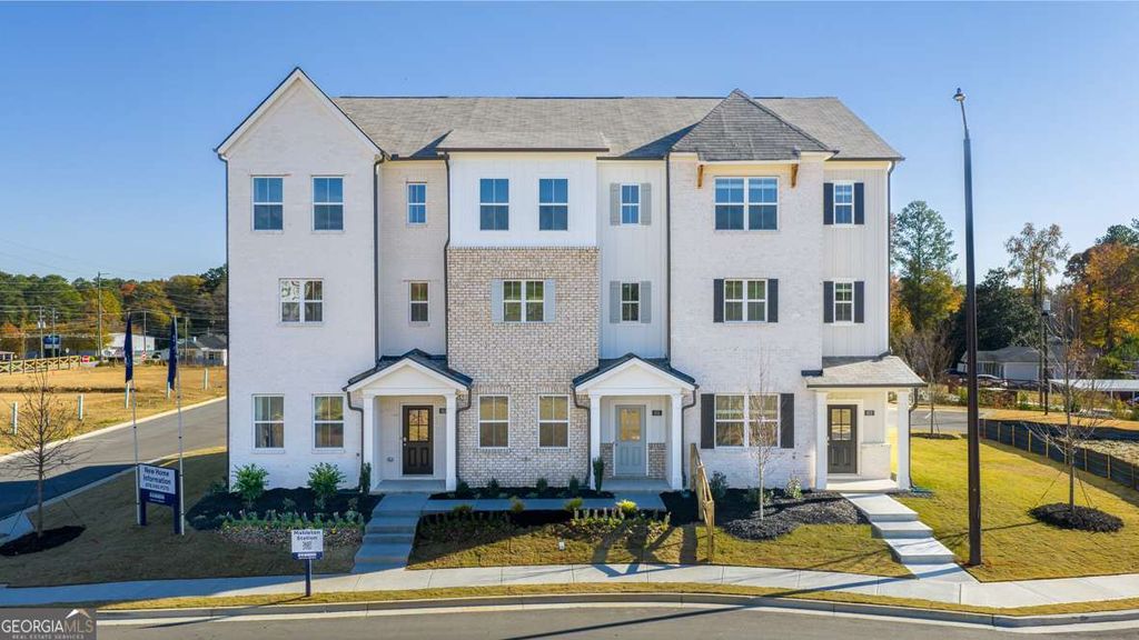 6151 Honeybell Alley 32, Mableton, GA 30126