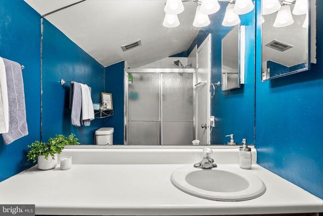 2201 ASPEN CIR, Springfield, PA 19064