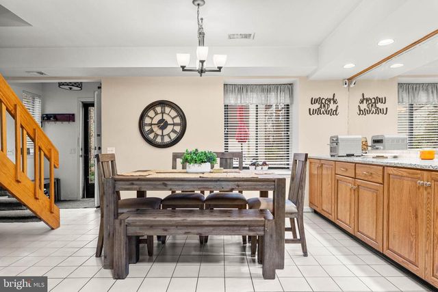 2201 ASPEN CIR, Springfield, PA 19064