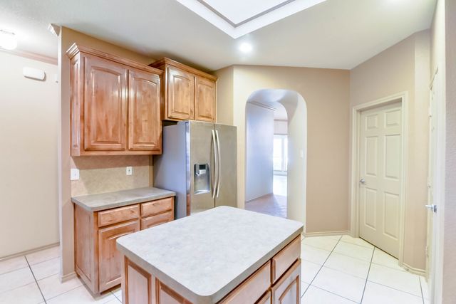 1709 Wild Deer Way, Arlington, TX 76002