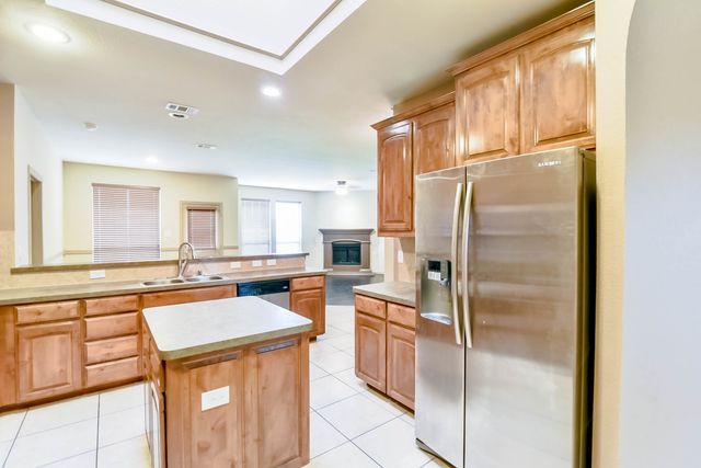 1709 Wild Deer Way, Arlington, TX 76002