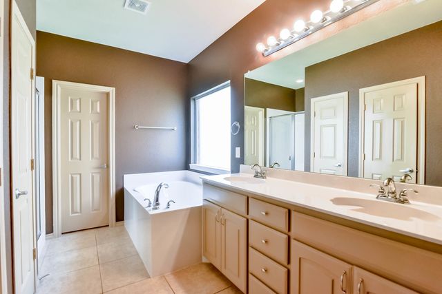 1709 Wild Deer Way, Arlington, TX 76002