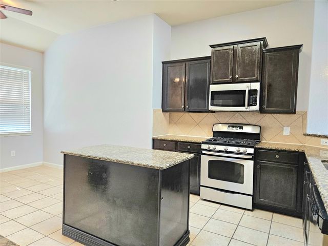 8939 Alcina Drive, Tomball, TX 77375