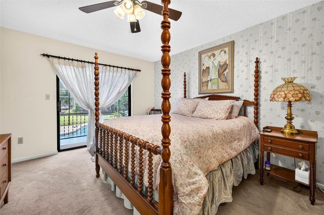 910 HILLSIDE DRIVE, Lutz, FL 33549
