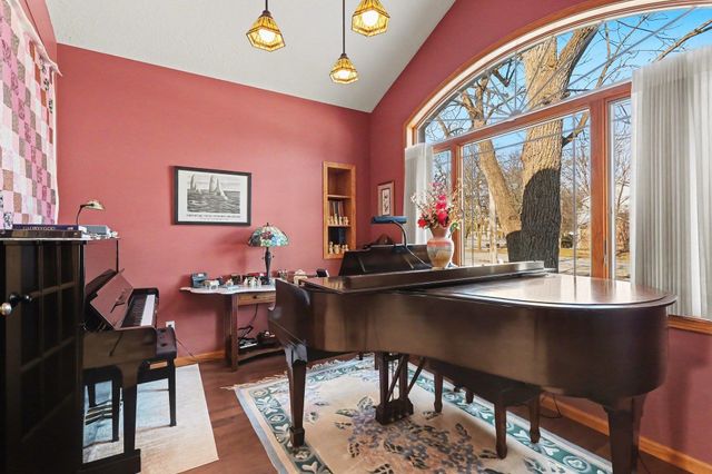 1302 Nebobish Street, Essexville, MI 48732