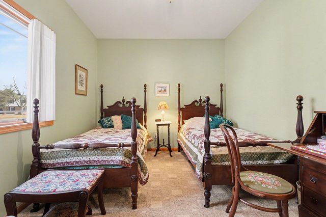 1302 Nebobish Street, Essexville, MI 48732