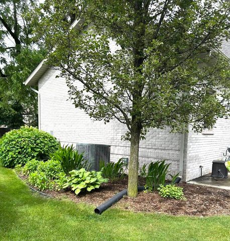 1302 Nebobish Street, Essexville, MI 48732