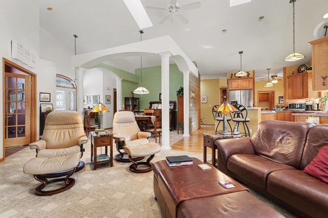 1302 Nebobish Street, Essexville, MI 48732