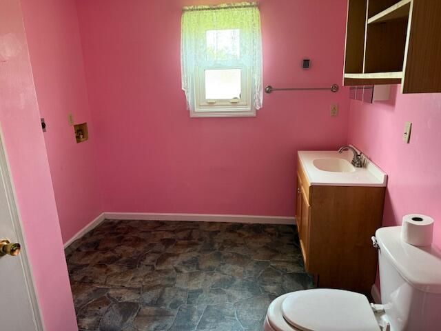 7972 W Highway 460, Means, KY 40346