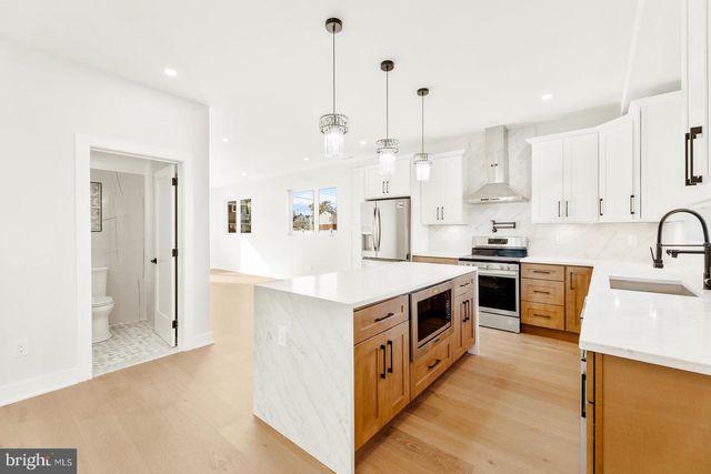 3215 BROOKDALE RD, Philadelphia, PA 19114