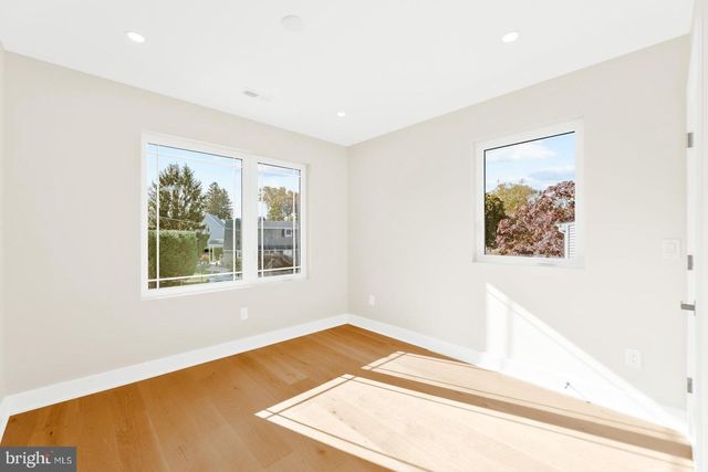 3215 BROOKDALE RD, Philadelphia, PA 19114