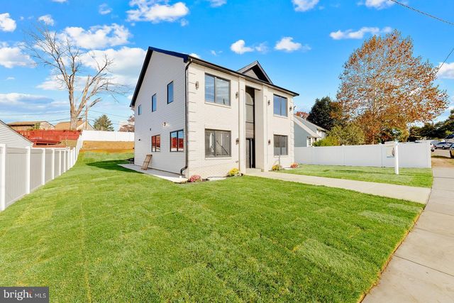 3215 BROOKDALE RD, Philadelphia, PA 19114