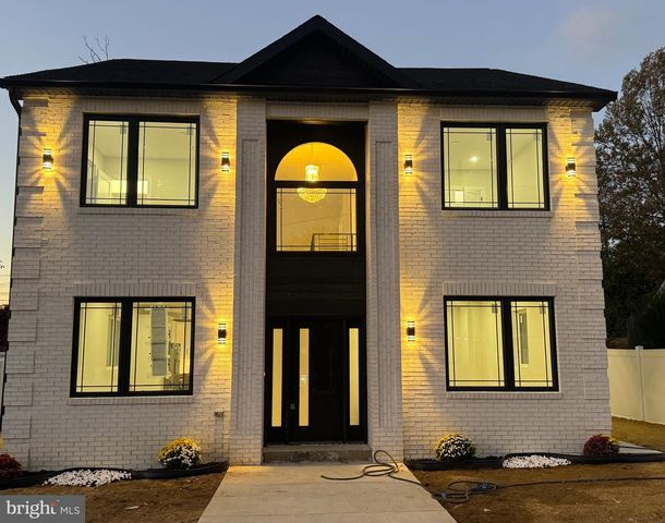 3215 BROOKDALE RD, Philadelphia, PA 19114