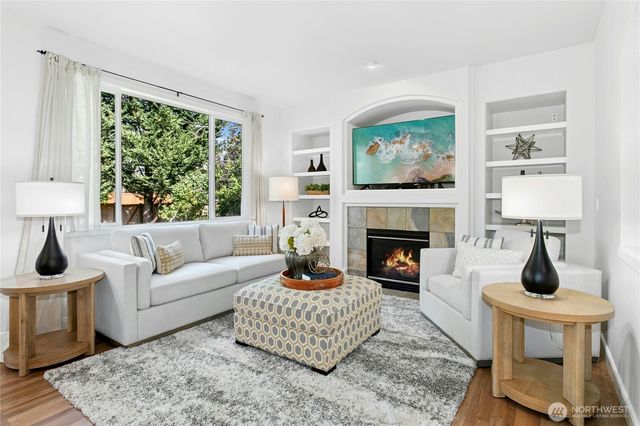 2002 263rd Lane SE, Sammamish, WA 98075