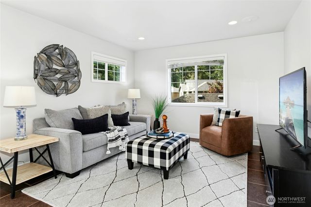 2002 263rd Lane SE, Sammamish, WA 98075