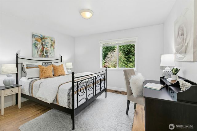 2002 263rd Lane SE, Sammamish, WA 98075