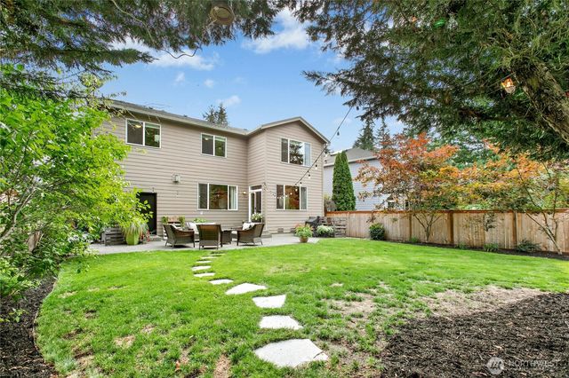 2002 263rd Lane SE, Sammamish, WA 98075