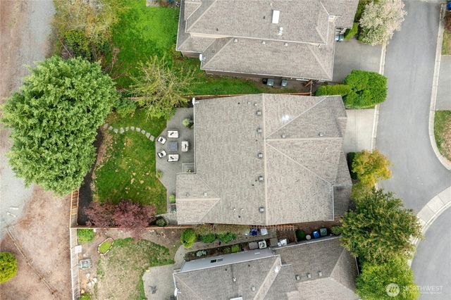 2002 263rd Lane SE, Sammamish, WA 98075