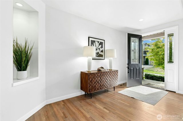 2002 263rd Lane SE, Sammamish, WA 98075