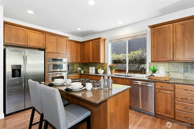 2002 263rd Lane SE, Sammamish, WA 98075