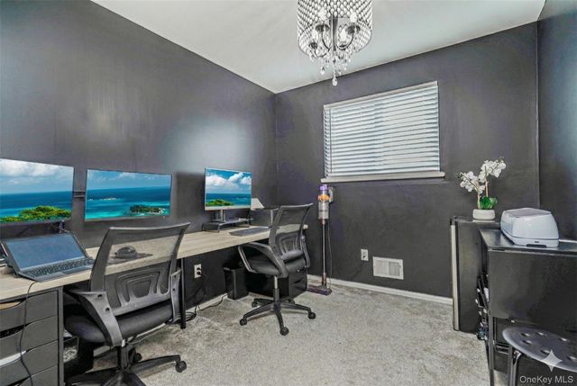 49 Llewellyn Place, Staten Island, NY 10310