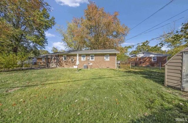 2013 Dianne Court, Evansville, IN 47714