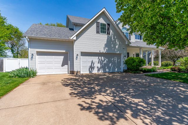 1099 BRIDGEVIEW Place, Leclaire, IA 52753