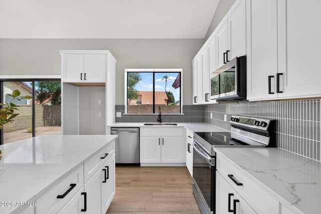 14605 S 41ST Way, Phoenix, AZ 85044