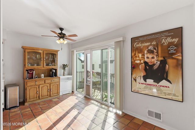 22 Tower Hill Drive 1011, Red Bank, NJ 07701