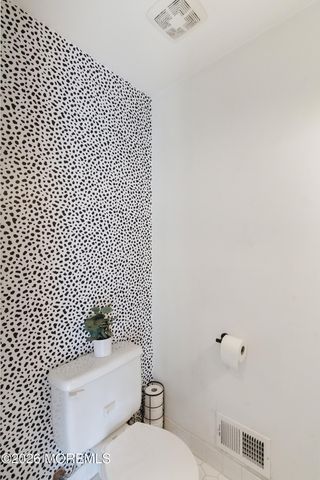 22 Tower Hill Drive 1011, Red Bank, NJ 07701